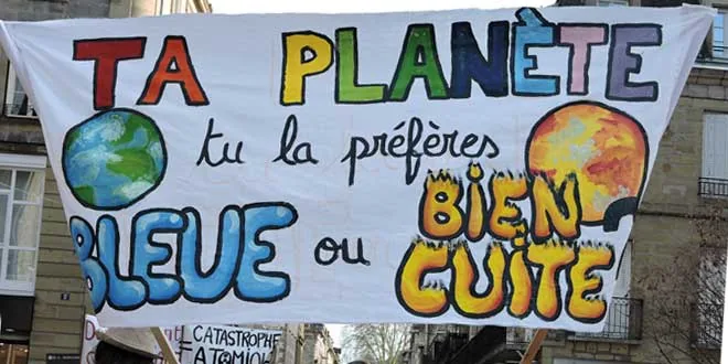 Manisfestation contre le réchauffement climatique à Brive la Gailalrde