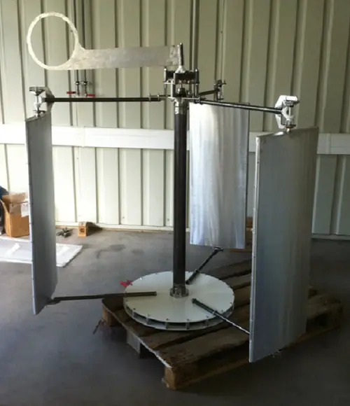 Photo : prototype d’éolienne individuelle open source en atelier