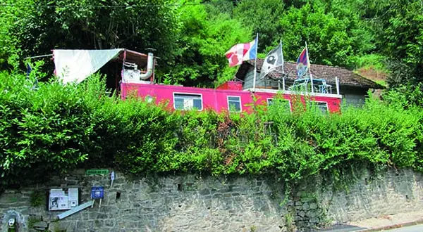 La péniche Gadabout, à Mulatet