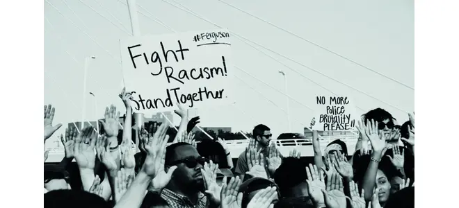 « Fight racism, stand together » : Chicago