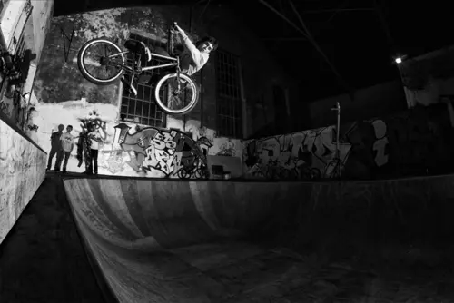 Figures au skatepark