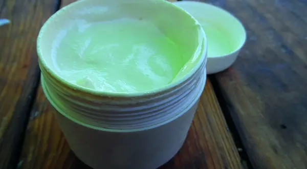 La crème solaire maison de Paulette