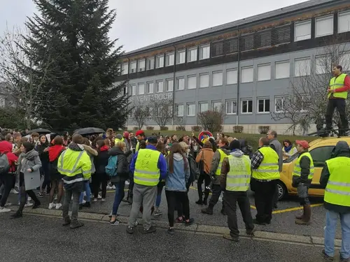La résistance des gilets jaunes