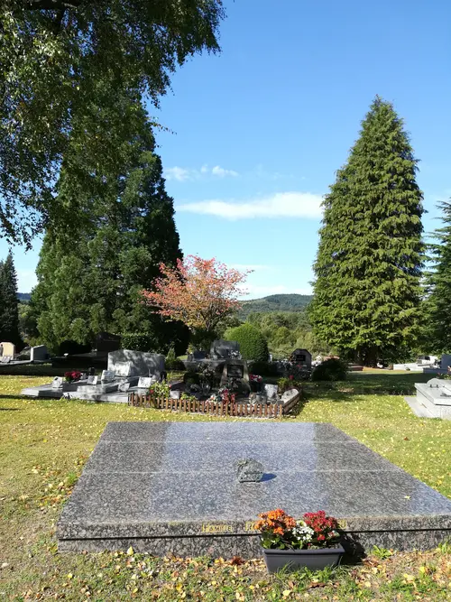 Le cimetière jardin